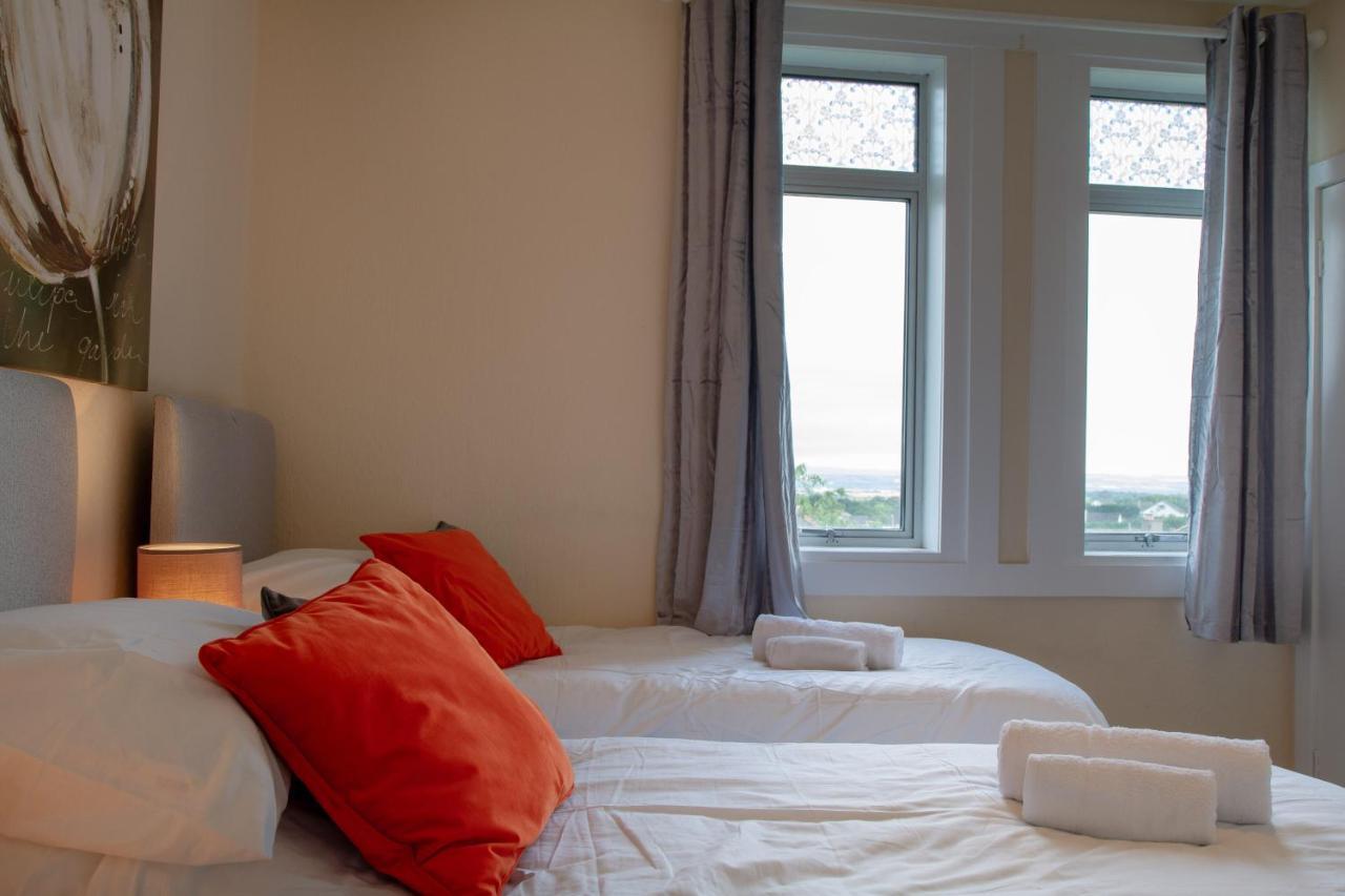Apartamento Carvetii - Fox House - 1St Floor Flat Sleeps Up To 8 Dunfermline Exterior foto